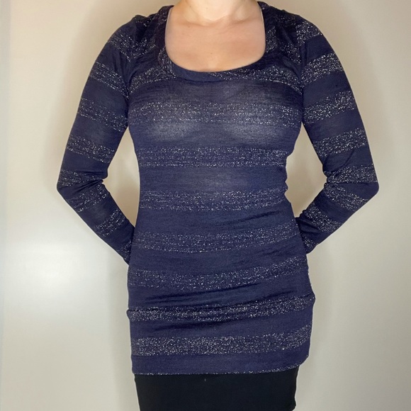 Sparkly/lace tunic style top - Picture 3 of 8